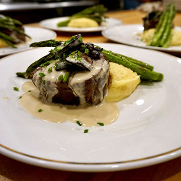 This image has an empty alt attribute; its file name is Tenderloin-Beurre-Blanc-5.jpg